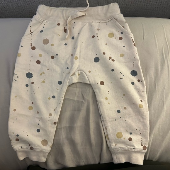 Rylee + Cru Splatter Sweatpants 6-12mo - Picture 1 of 3